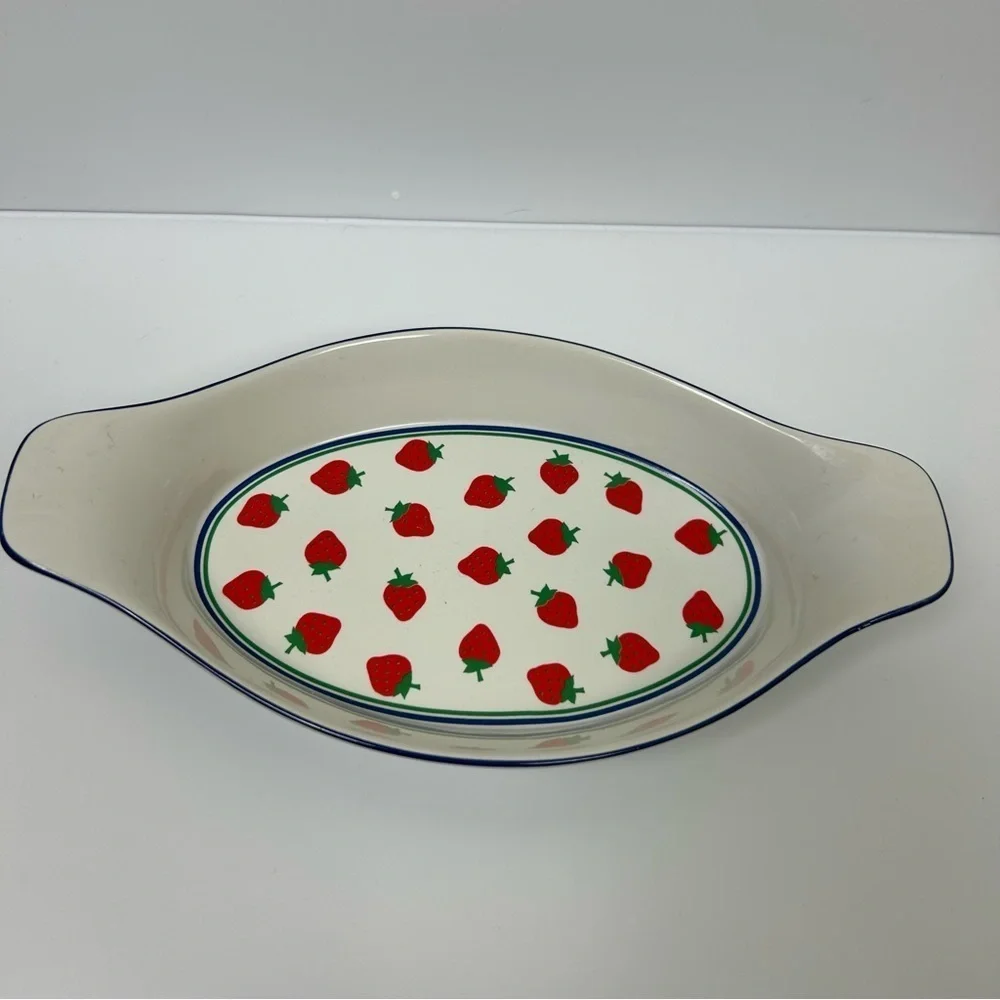 Vintage Oval Small strawberry casserole dish strawberry fields style